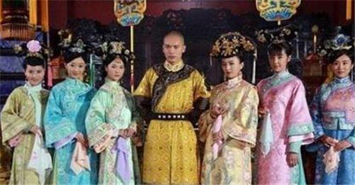 她是清朝最美皇后，不到20岁被废，身怀龙种被迫改嫁，幸福一生