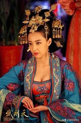 唐朝女人为何喜欢坦胸露乳？时尚或高贵？还是性观念开放？